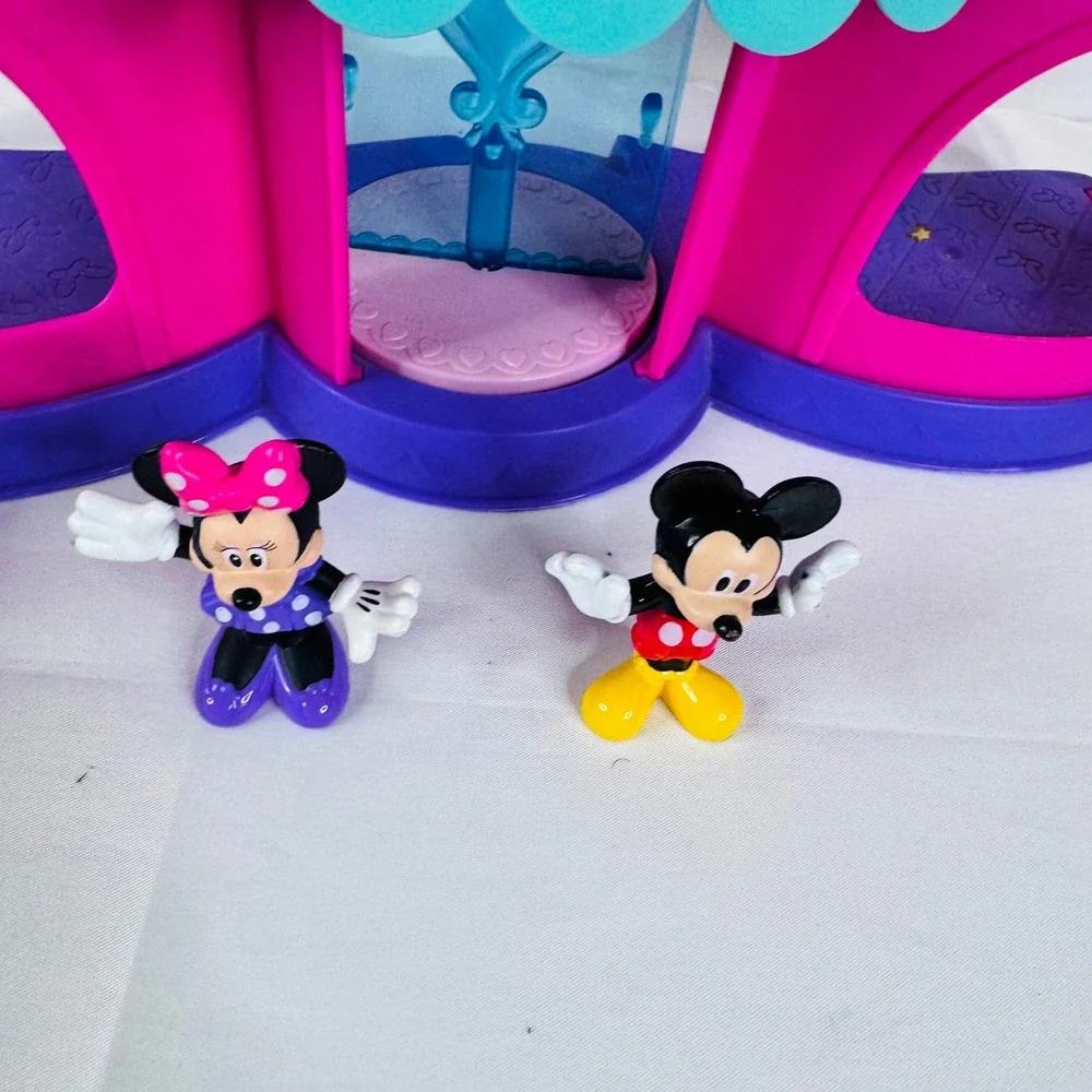 Disney Minnie Mouse Fabulous Shopping‎ Mall w/ Car and figures